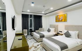 Hotel Airdrop 5*